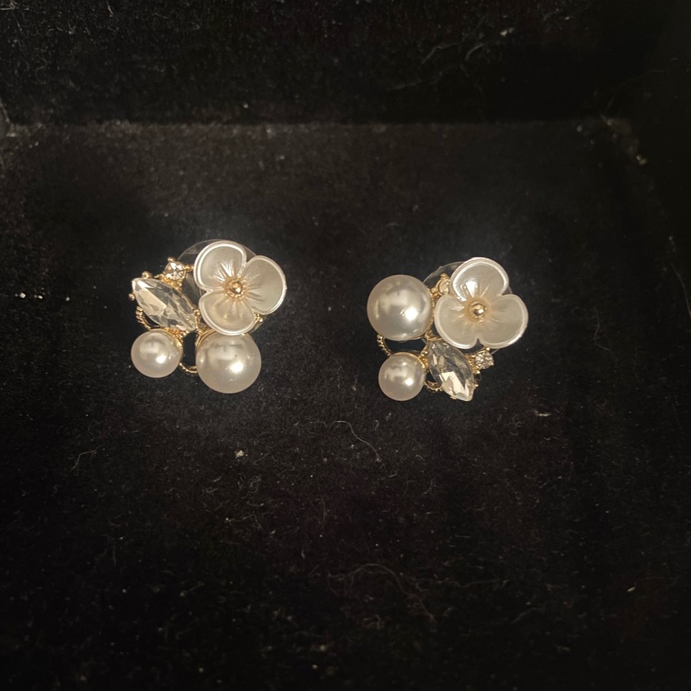 Kate Spade floral earrings